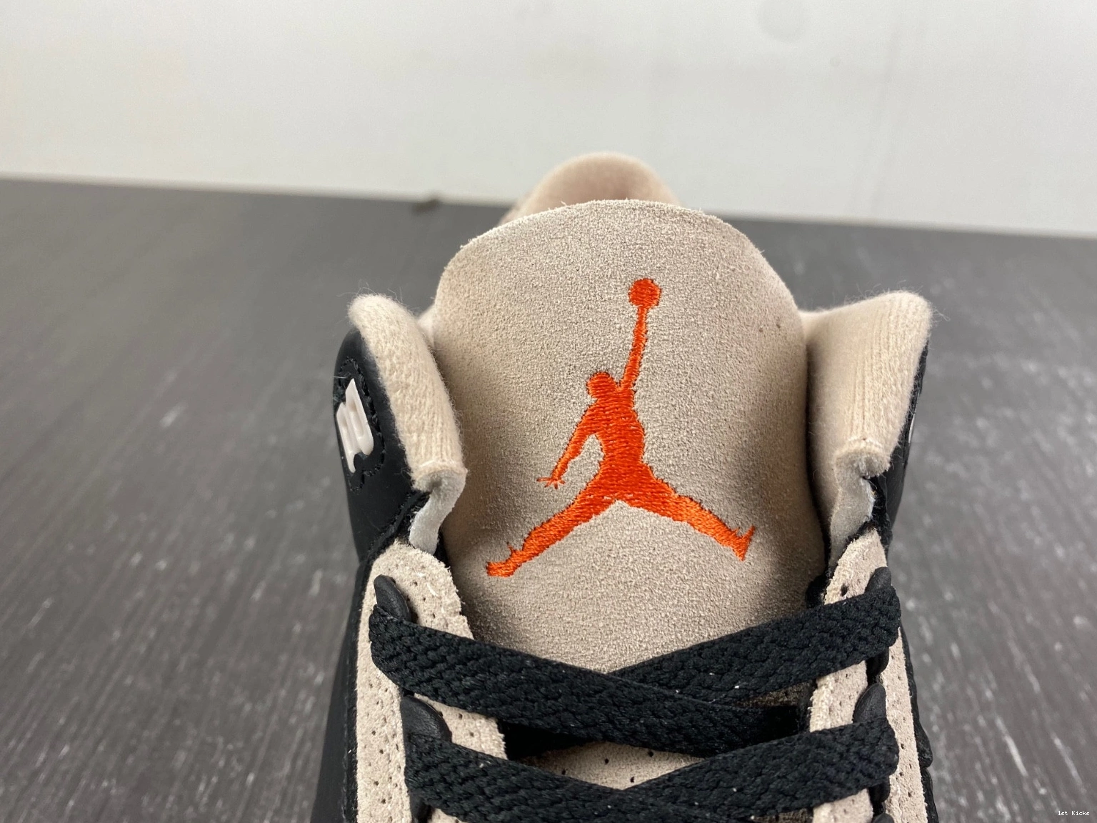 Jordan CT8532-008 Air Desert Cement 3 0315